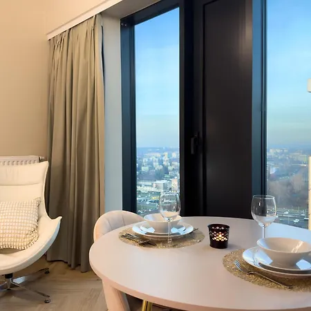 Urban Premium Global 25th Floor No 10 - Free Garage Apartament *
