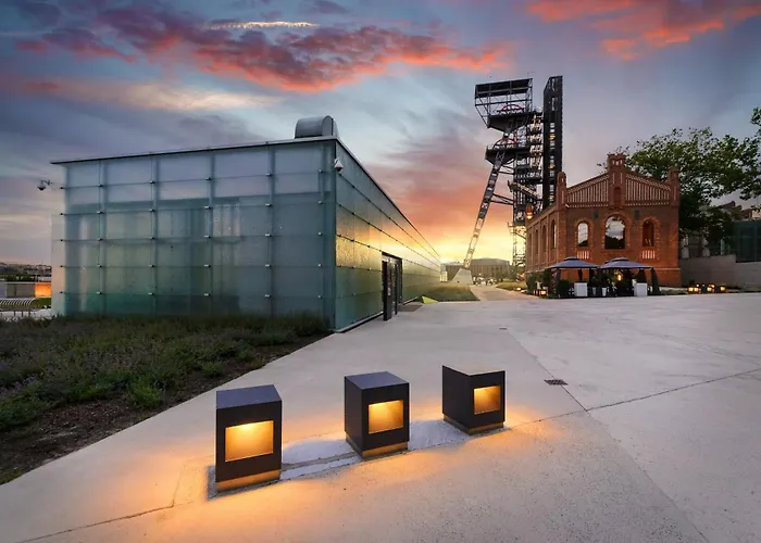 Urban Premium Global 25th Floor No 10, Free Garage, Self Check-in, No Deposit Katovice